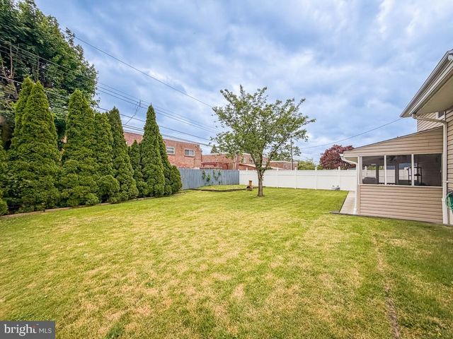 9965 HARDY RD, Philadelphia, PA 19115
