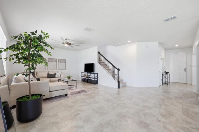 3924 HANWORTH LOOP, Sanford, FL 32773