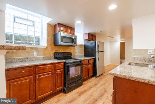 1814 W DIAMOND ST, Philadelphia, PA 19121