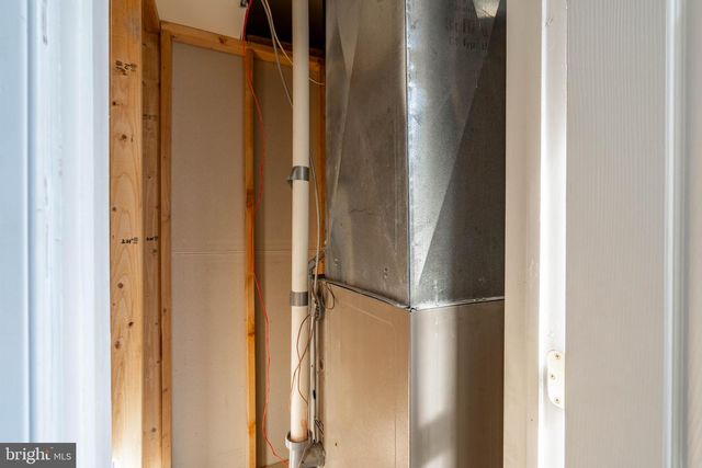 1814 W DIAMOND ST, Philadelphia, PA 19121