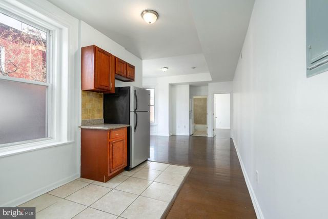 1814 W DIAMOND ST, Philadelphia, PA 19121