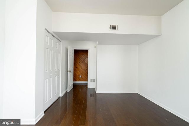 1814 W DIAMOND ST, Philadelphia, PA 19121