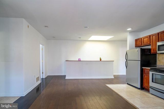 1814 W DIAMOND ST, Philadelphia, PA 19121