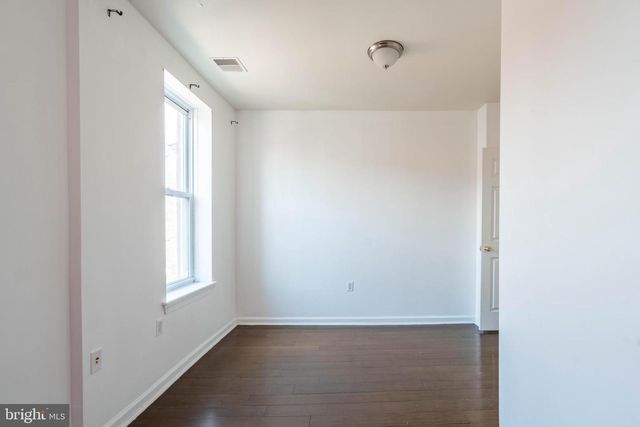 1814 W DIAMOND ST, Philadelphia, PA 19121