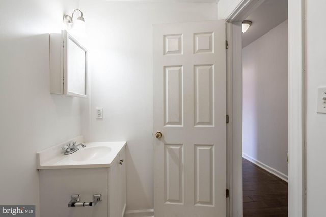 1814 W DIAMOND ST, Philadelphia, PA 19121