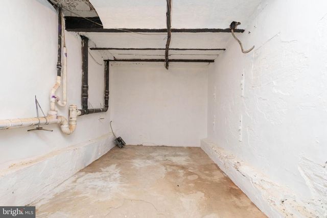 1814 W DIAMOND ST, Philadelphia, PA 19121