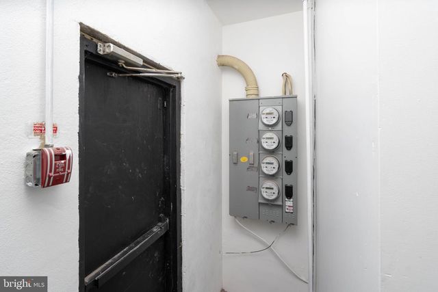 1814 W DIAMOND ST, Philadelphia, PA 19121