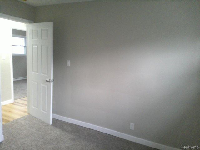 4502 Huckleberry Lane, Flint, MI 48507