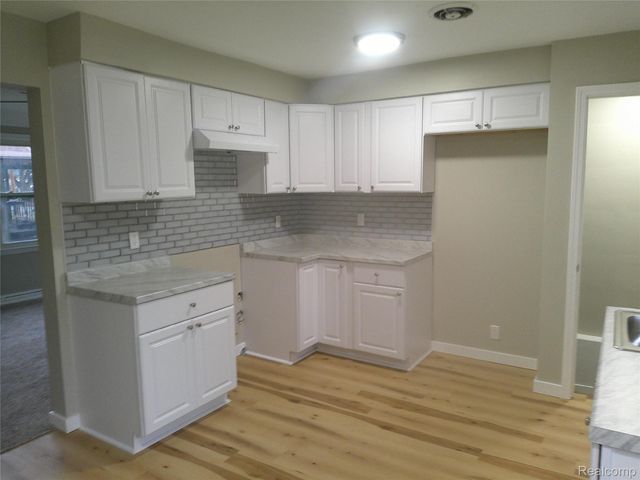 4502 Huckleberry Lane, Flint, MI 48507