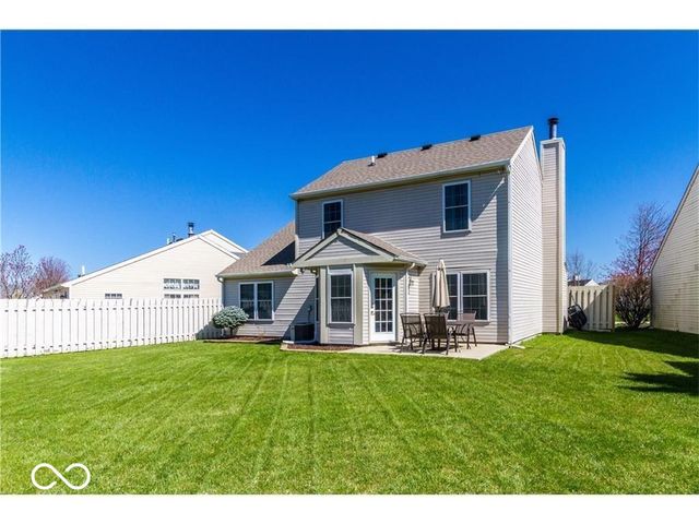 10812 Washington Bay Drive, Fishers, IN 46037