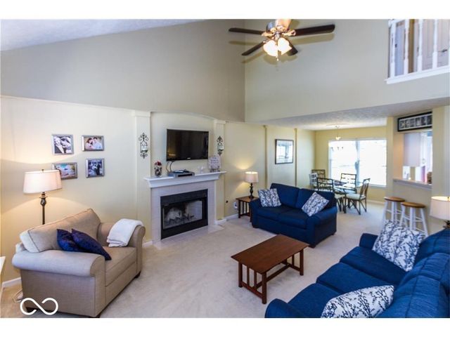 10812 Washington Bay Drive, Fishers, IN 46037