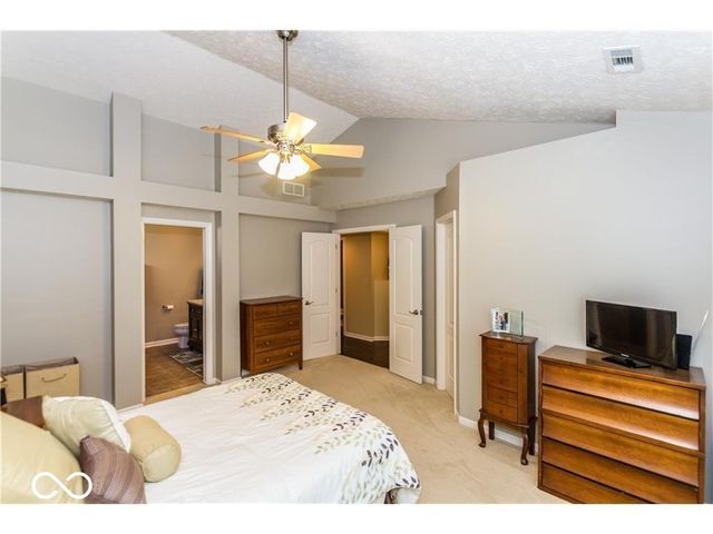 10812 Washington Bay Drive, Fishers, IN 46037