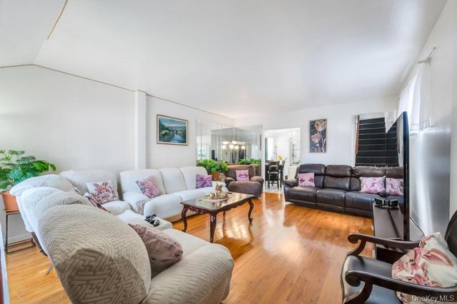 9419 96th Street, Ozone Park, NY 11416
