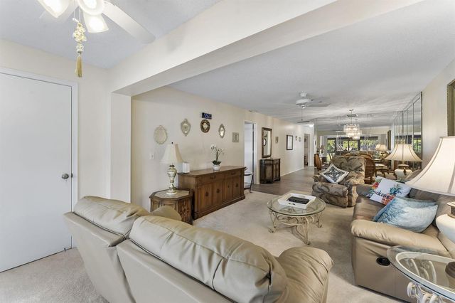 1050 Citrus 202, Delray Beach, FL 33445