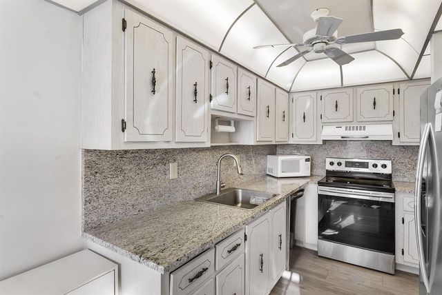 1050 Citrus 202, Delray Beach, FL 33445