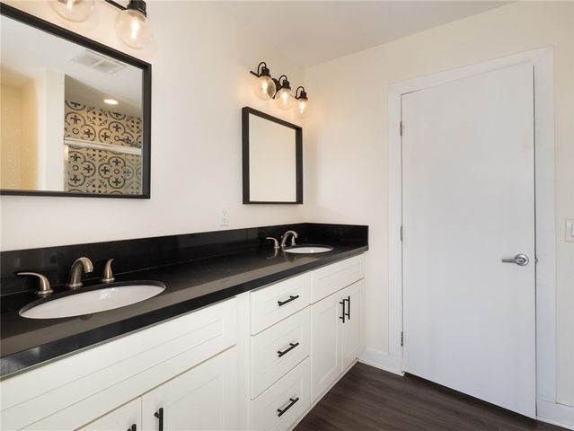 5518 W 117th Street, Hawthorne, CA 90304