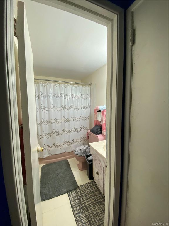 85 Stellenwerf Avenue, Islip Terrace, NY 11752 — photo 3