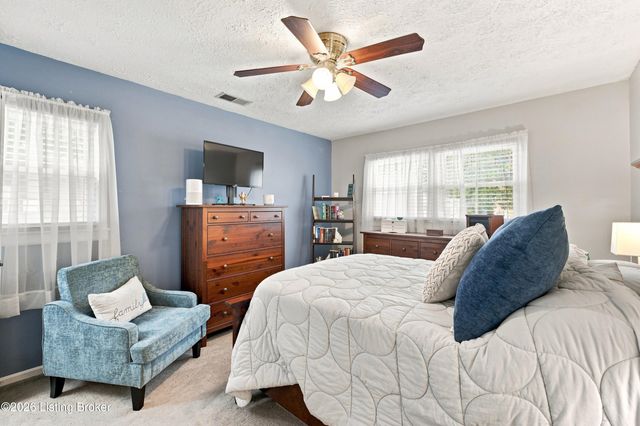 9227 Omar Khayyam Blvd, Louisville, KY 40272