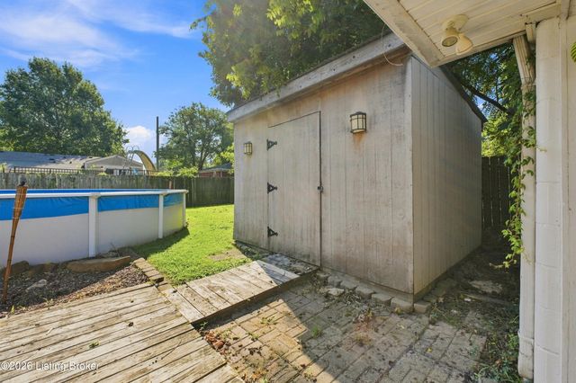9227 Omar Khayyam Blvd, Louisville, KY 40272