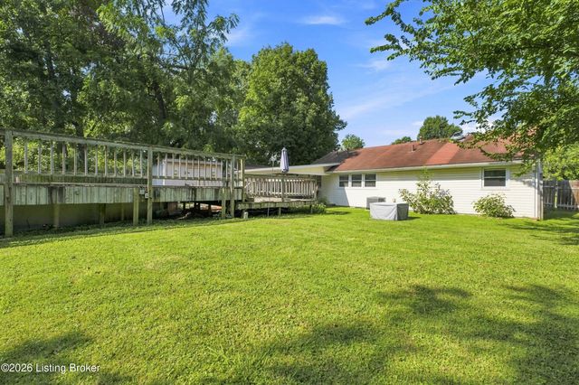 9227 Omar Khayyam Blvd, Louisville, KY 40272