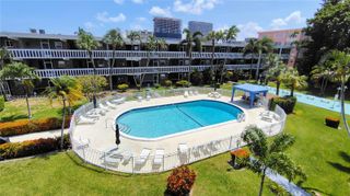 201 NE 14th Ave 5C, Hallandale Beach, FL 33009