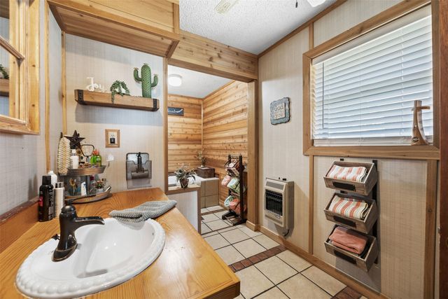 2073 Fm 1182, Ennis, TX 75119