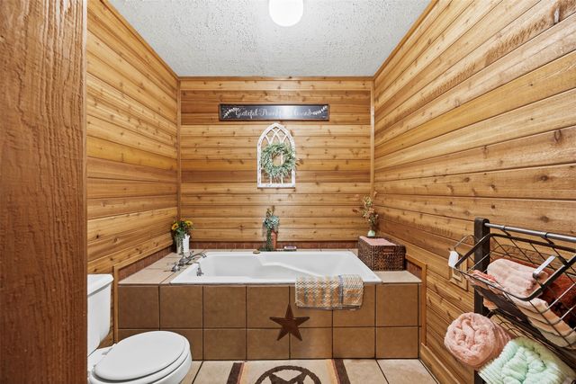 2073 Fm 1182, Ennis, TX 75119