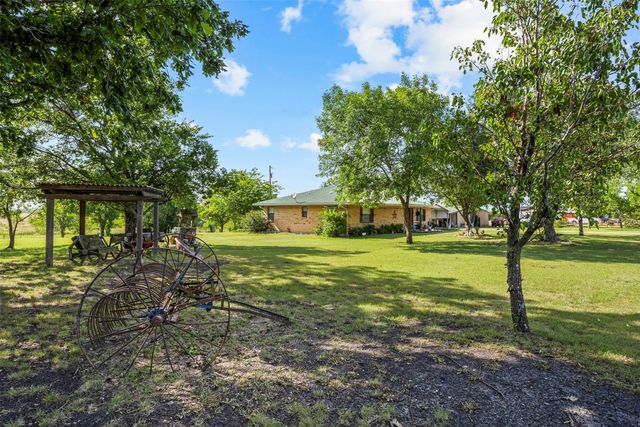 2073 Fm 1182, Ennis, TX 75119