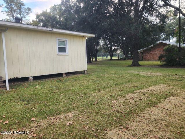 3152 Grand Pointe Highway, Breaux Bridge, LA 70517