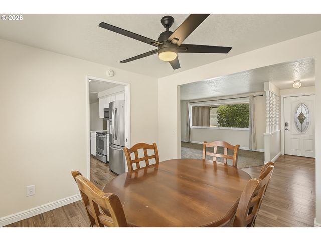 20545 Sw WESTSIDE St, Beaverton, OR 97078