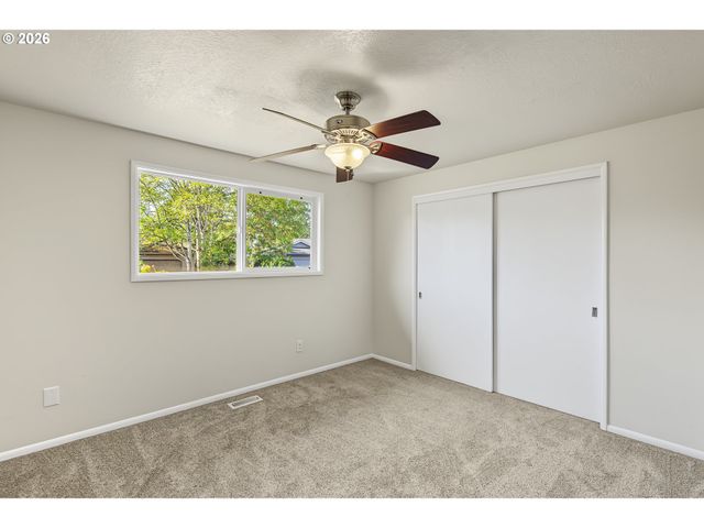 20545 Sw WESTSIDE St, Beaverton, OR 97078