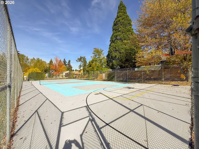 20545 Sw WESTSIDE St, Beaverton, OR 97078