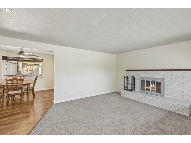 20545 Sw WESTSIDE St, Beaverton, OR 97078