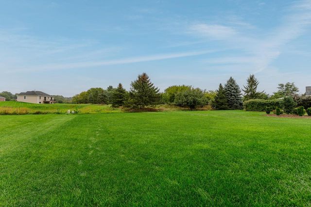 615 Bark River WAY, Dousman, WI 53118