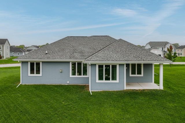 615 Bark River WAY, Dousman, WI 53118
