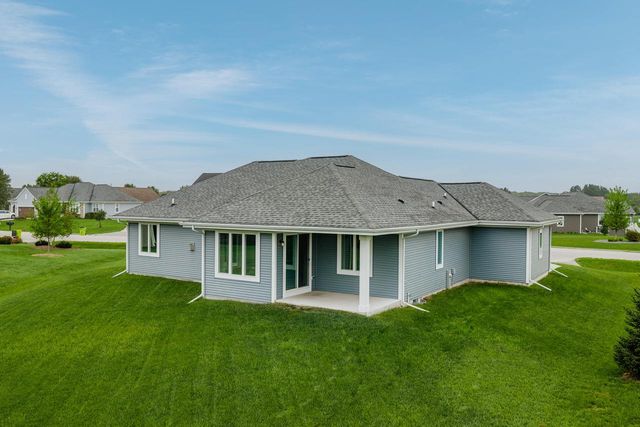 615 Bark River WAY, Dousman, WI 53118