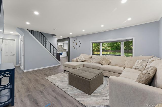 18 Jean Lane, Hartsdale, NY 10530