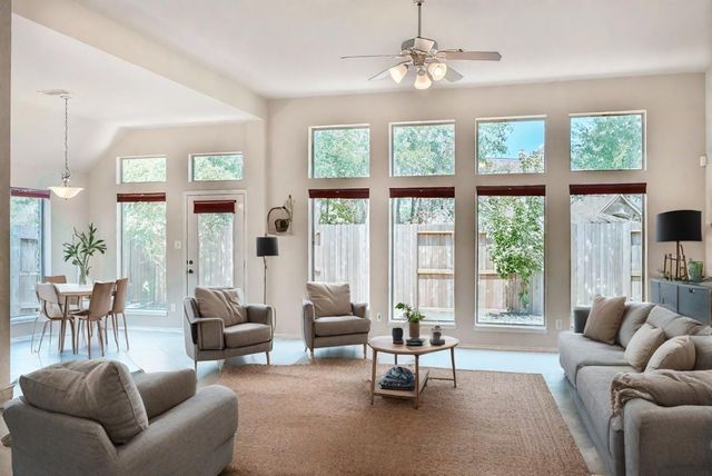 2711 Imperial Grove Lane, Conroe, TX 77385