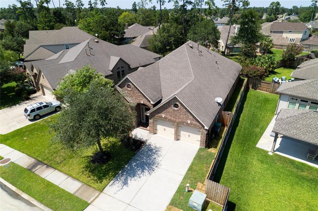 2711 Imperial Grove Lane, Conroe, TX 77385