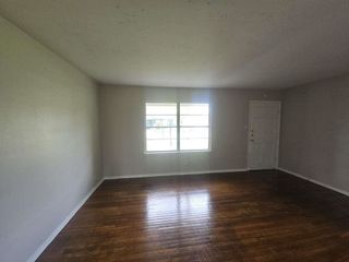 7314 Sterlingshire Street, Houston, TX 77016