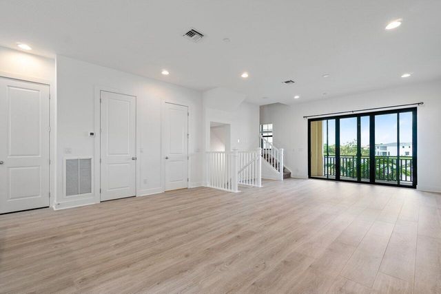 12621 Machiavelli Way, Palm Beach Gardens, FL 33418