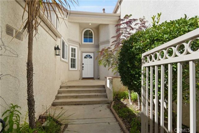 24526 Windsor Drive B, Valencia, CA 91355