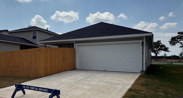 319 Puerto Plata Ave, Bastrop, TX 78602