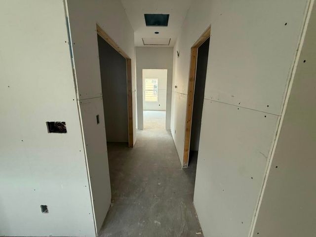 8956 E Joshua St, Bel Aire, KS 67226