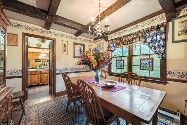 44 Chestnut Rd, Chatham Twp., NJ 07928