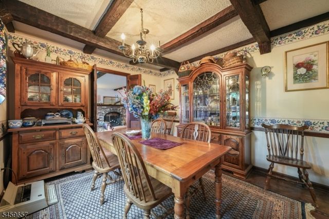 44 Chestnut Rd, Chatham Twp., NJ 07928