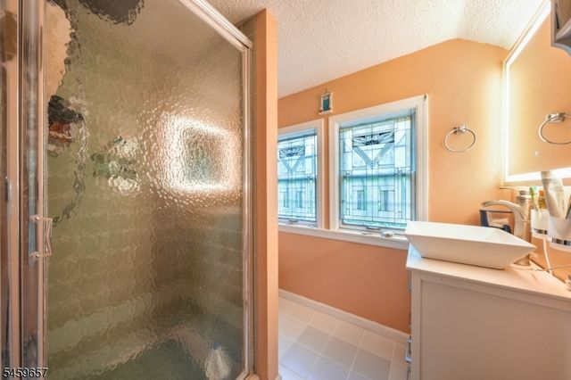 44 Chestnut Rd, Chatham Twp., NJ 07928