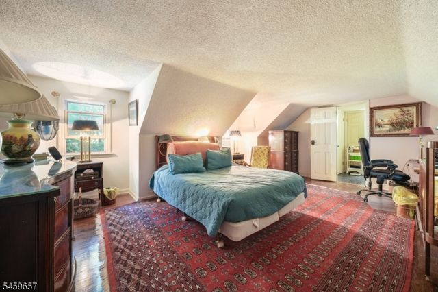 44 Chestnut Rd, Chatham Twp., NJ 07928