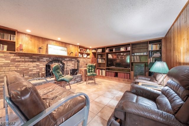 44 Chestnut Rd, Chatham Twp., NJ 07928