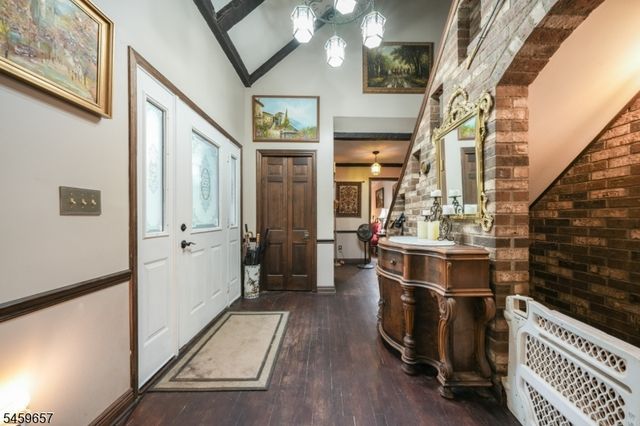 44 Chestnut Rd, Chatham Twp., NJ 07928